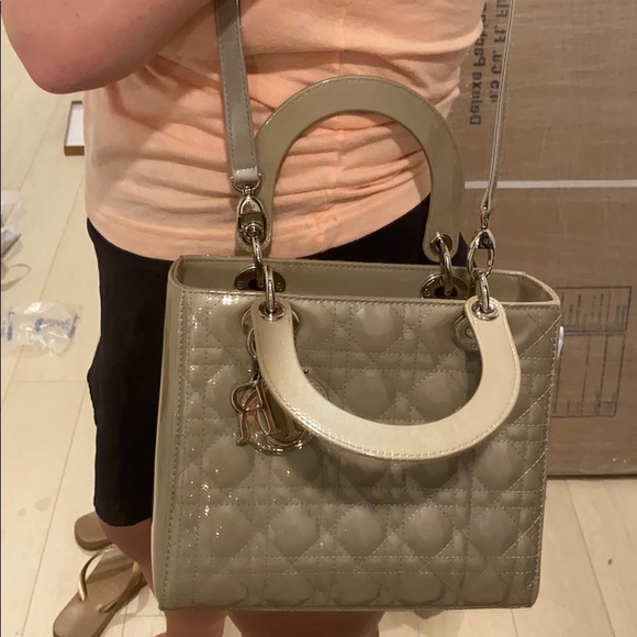 COPY - EXTRA PHOTOS Medium Lady Dior - Picture 15 of 16